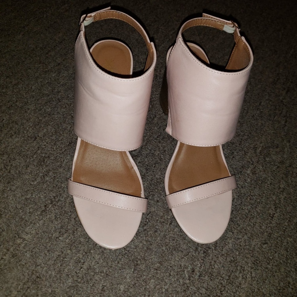 Baby Pink Lulu Heels In Excellent Condition Size 8